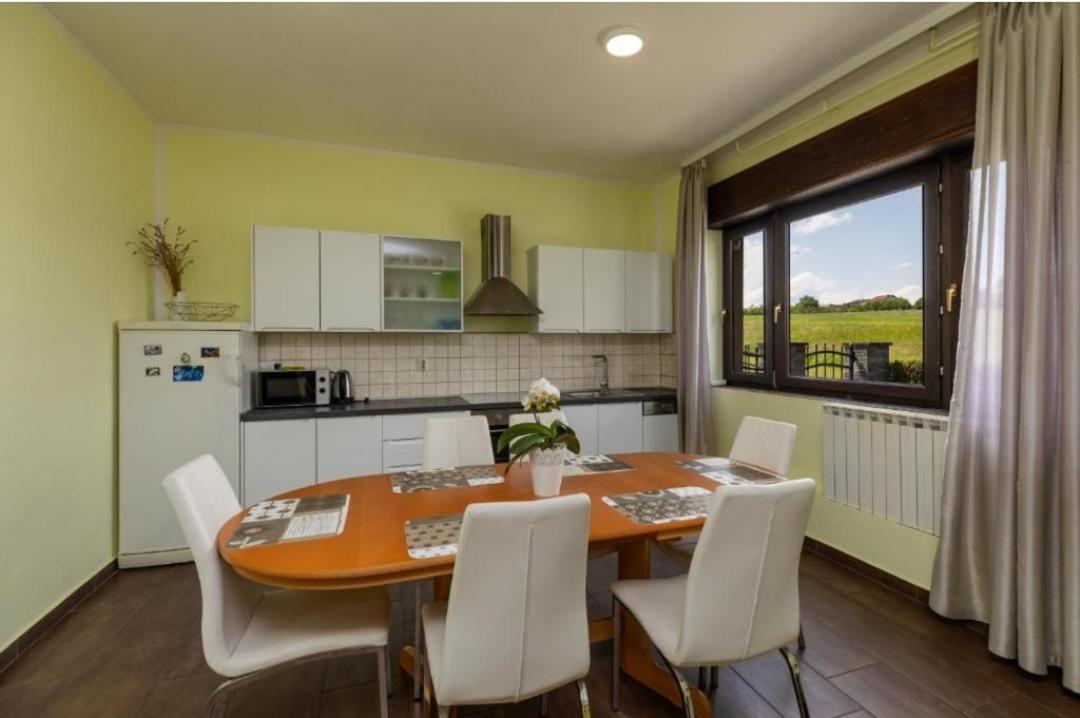 Apartment Karlovac Extérieur photo
